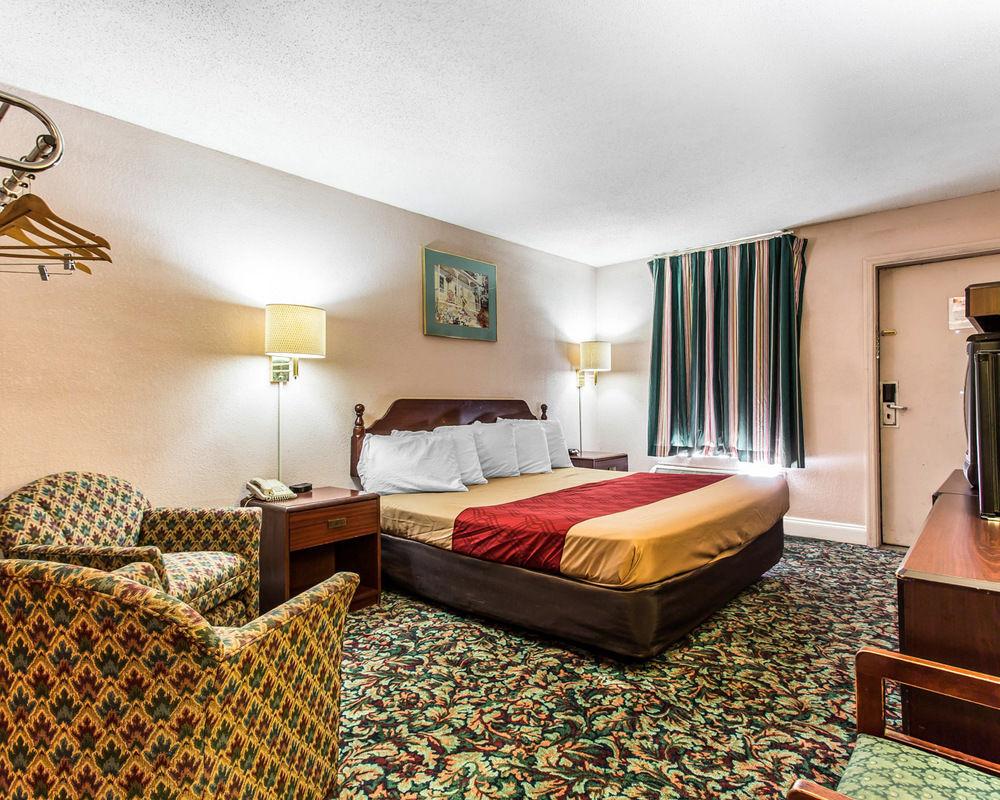 Econo Lodge Decatur Esterno foto