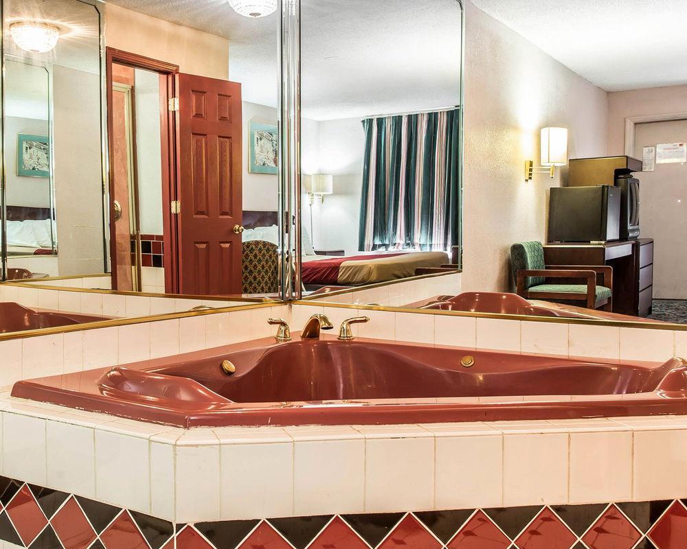 Econo Lodge Decatur Esterno foto