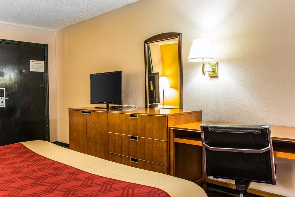 Econo Lodge Decatur Esterno foto